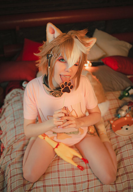 caterpillarcosfree adult actress photo