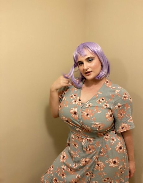 Alida Roos model exclusive image