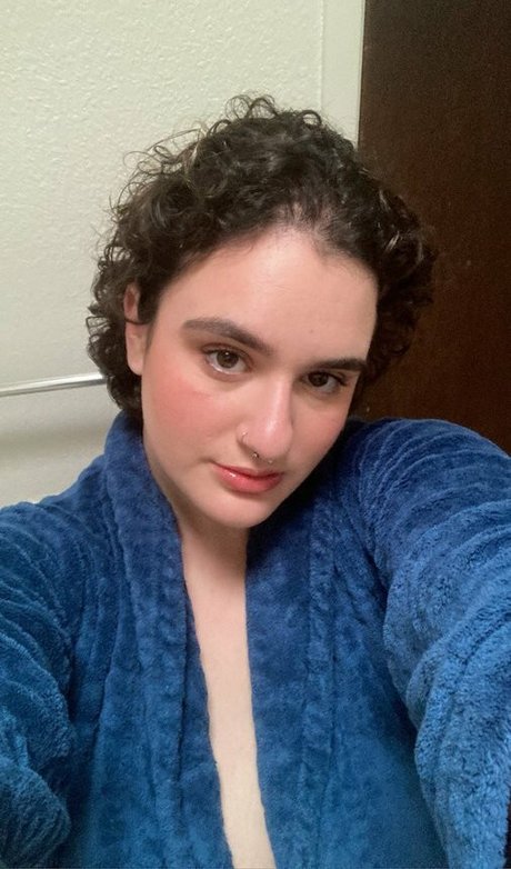 Alida Roos model nudes img