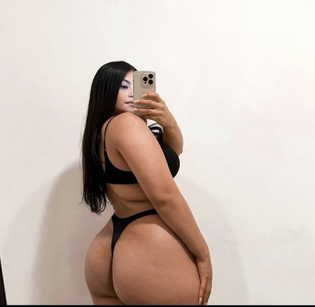 _isabelxx star hot pics