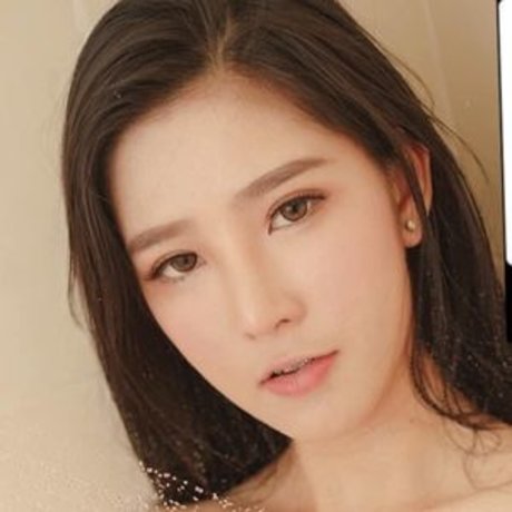 Sukanya Moey model sex image