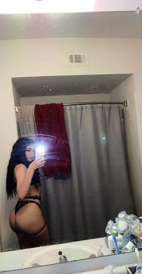 Sarah Urby star nude picture