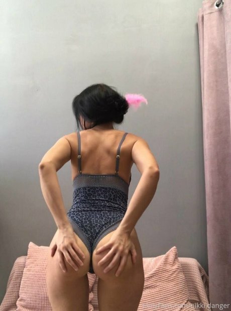 Nikki Danger star top img