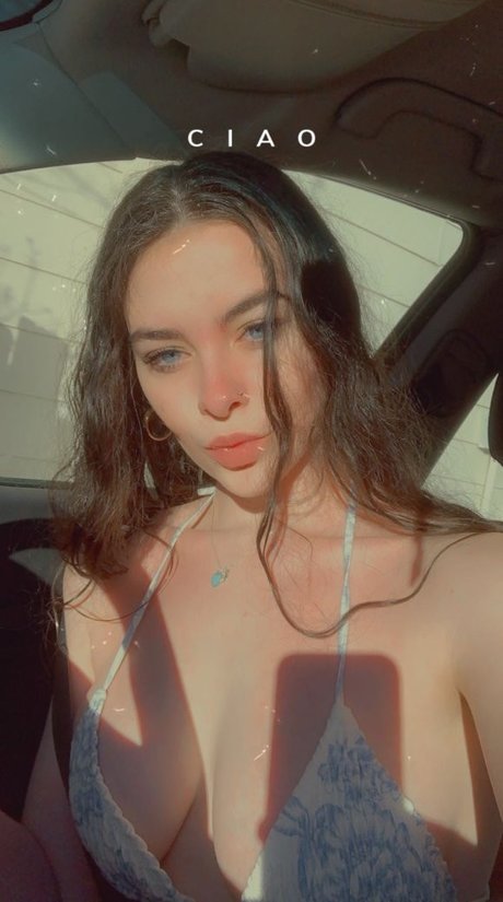 Nellie Edens model high quality images