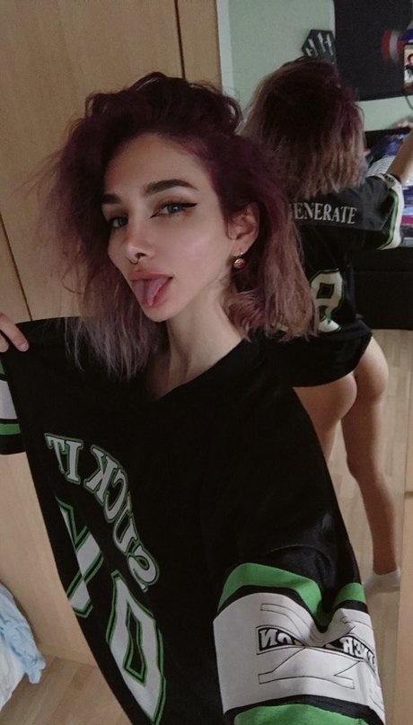 Zeironn erotic model pics