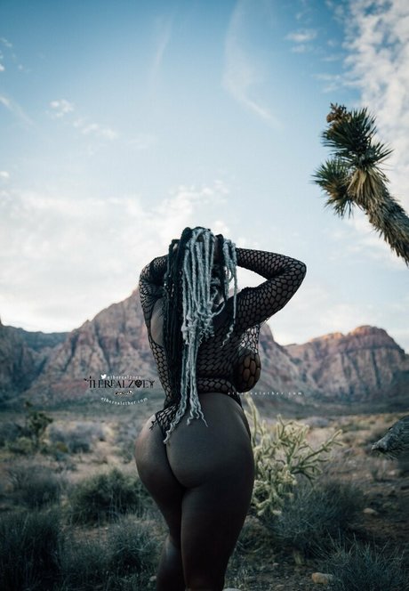 therealzoey pornstar adult img