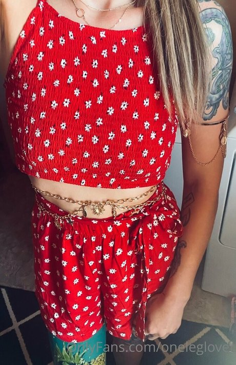 oneleglover pornographic actress archive