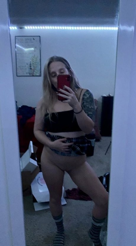 Lilblondegirl nude star gallery