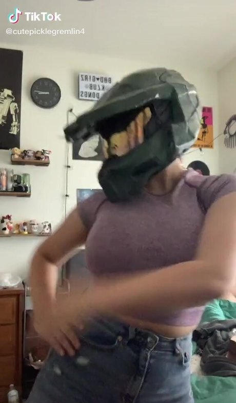 Sarah Lynne Marie pornographic model pics