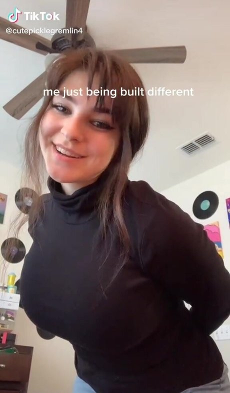 Sarah Lynne Marie nude model img