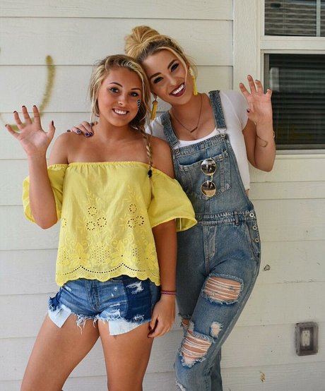 Caroline Wall model xxx photos