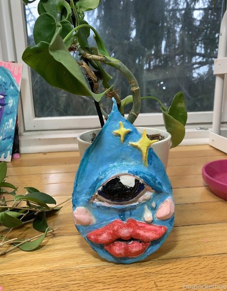 hotpocketprincess model top pic