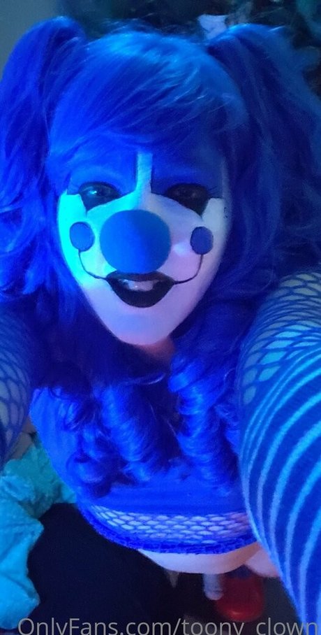 toony clown model nudes images