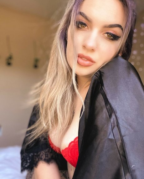 Alexxa Mia hot star img