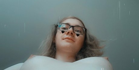 rileycross art model picture