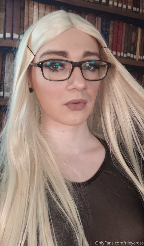 rileycross xxx pornstar img