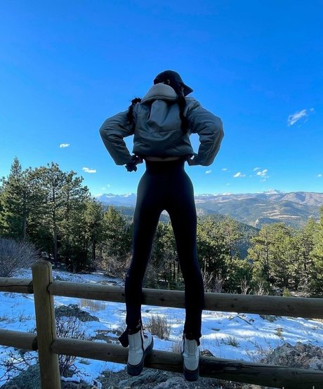 junk in the trunk sex model gallery