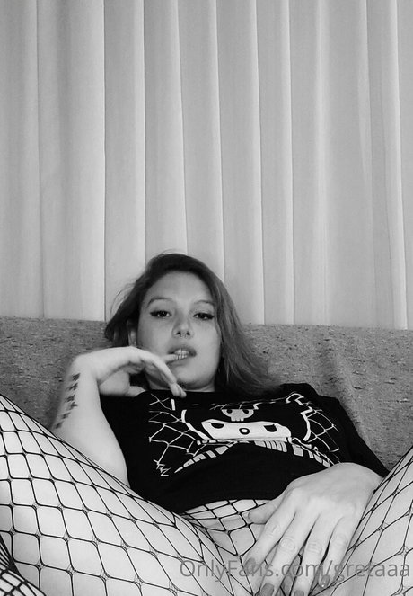 gretaaa nude pornstar img