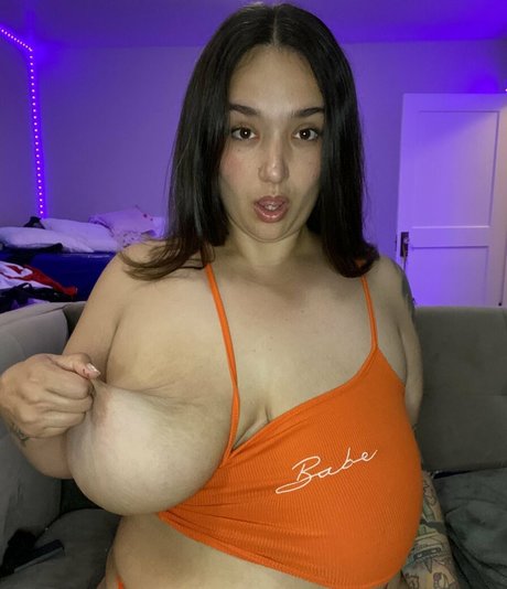 Gelluh model high quality photos