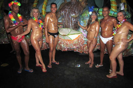 Viajando Com Lindinha model free pics