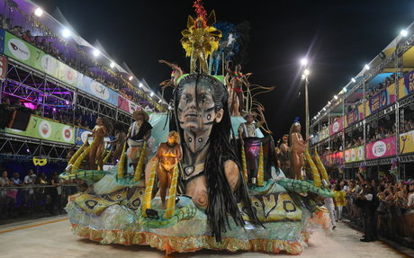 Viajando Com Lindinha nude model archive