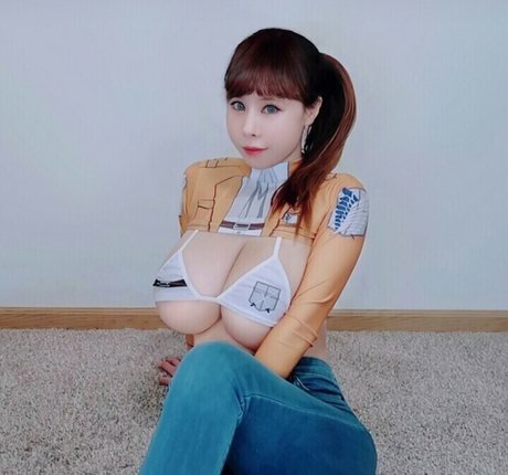 Olivia Kiara model pretty pics