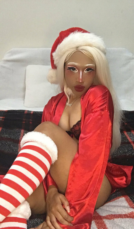 snotnosedbat naked actress pics