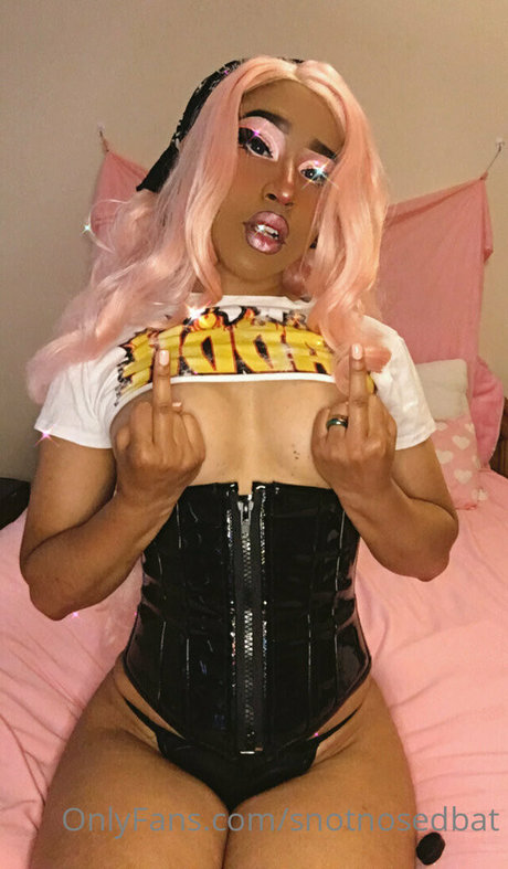 snotnosedbat erotic star photo