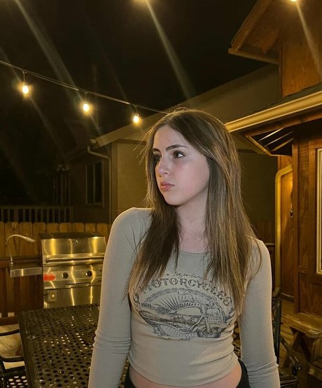 Lexy Kolker pretty model gallery