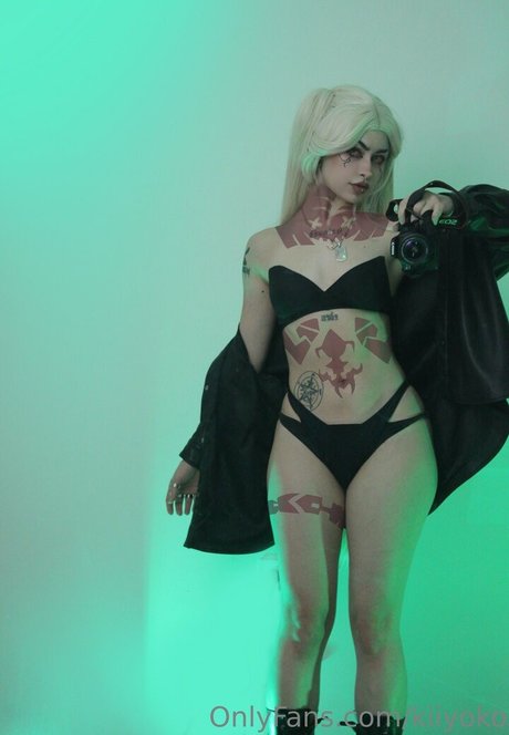 Kiiyoko sexy star picture