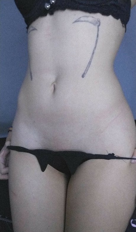 Kindessa sama nudes model pictures