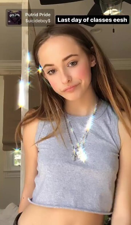 Ava Cooper star naked archive