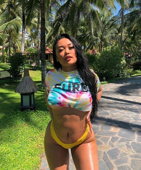 annouveauriche pornstar nude pic