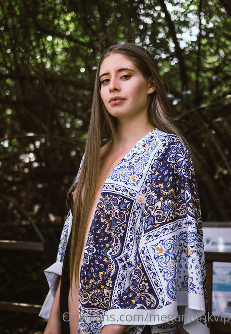 meganpinkvip pretty pornstar picture