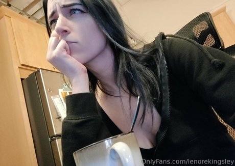 lenorekingsley star hot photo