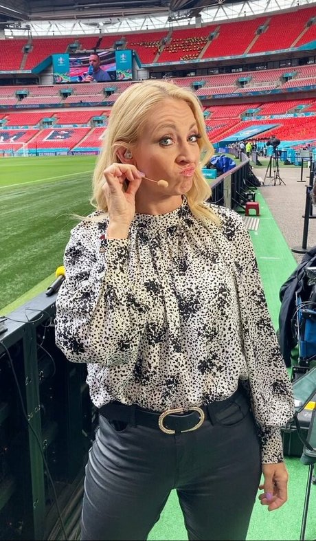 Natalie Pirks xxx model gallery