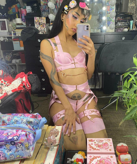 deeppenetrati0n model naked img