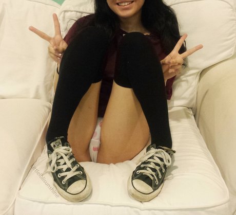 LittleLoliSunshine star erotic picture