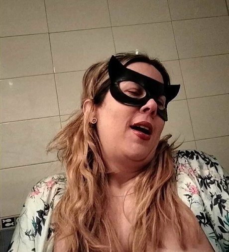 ladycurvy46 pornstar image