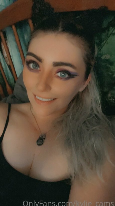 kylie cams pornstar img