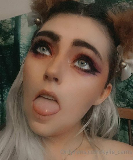 kylie cams exclusive model photos
