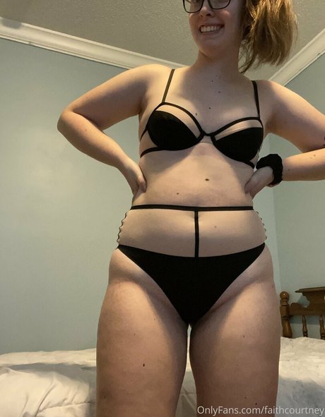 faithyangel erotic pornstar image