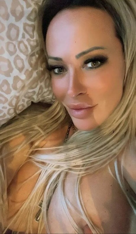 justcora76 pretty pornstar pics