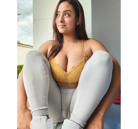 Saiilormoon model xxx image