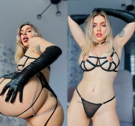 candymegan erotic model picture