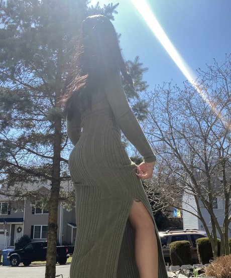 alyssaleaasmr pornstar free image