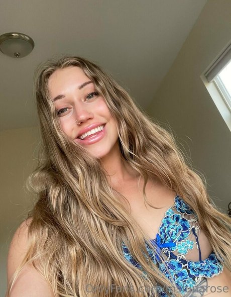 Mslunarose pretty pornstar gallery