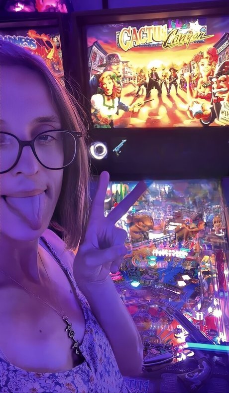 Ashley Victoria Robinson pornstar top galleries