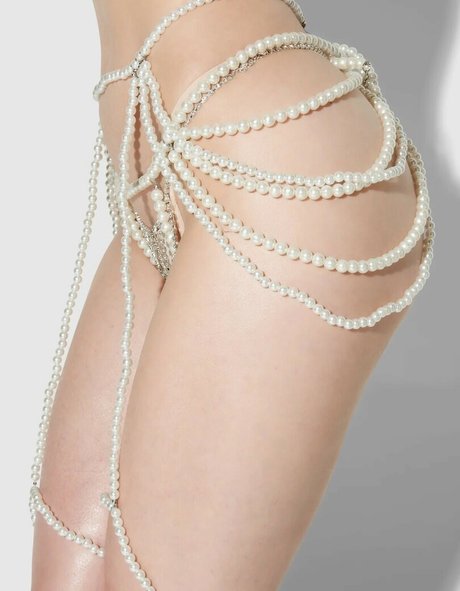 Miss Mosh model perfect pics