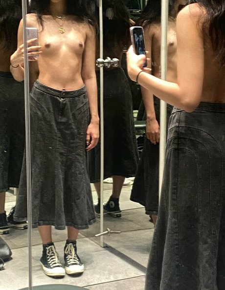 shylidia nice actress img